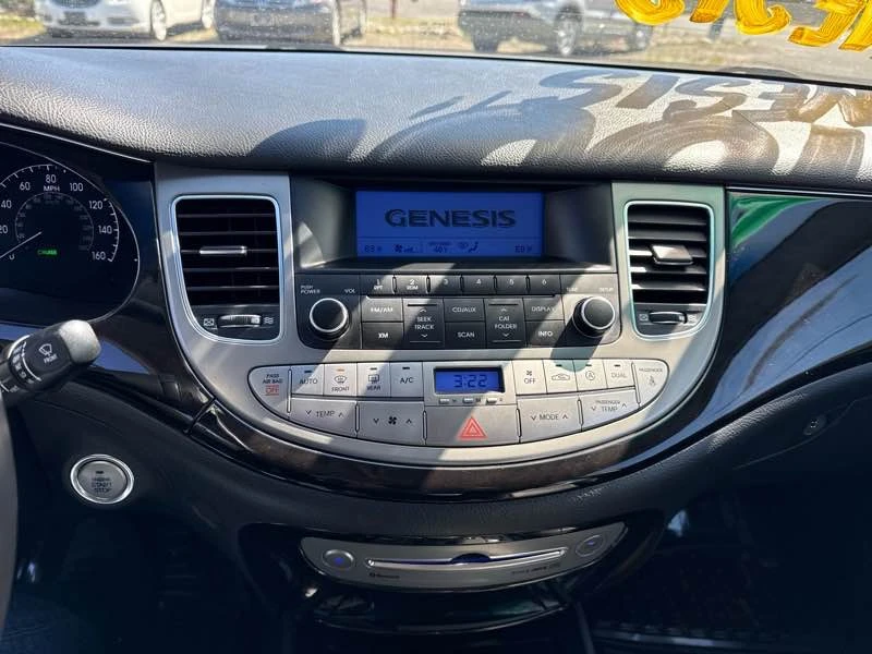 2013 Hyundai Genesis - Image 15 of 16