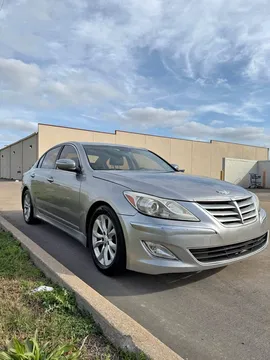 2013 Hyundai Genesis 3.8 Sedan