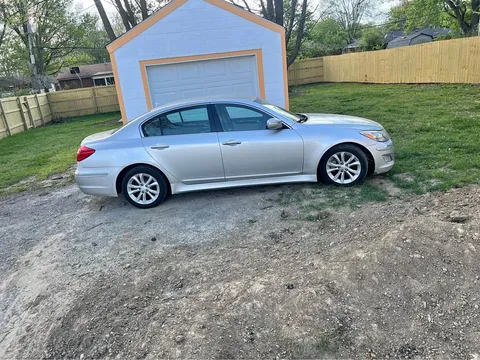 2013 Hyundai Genesis 3.8