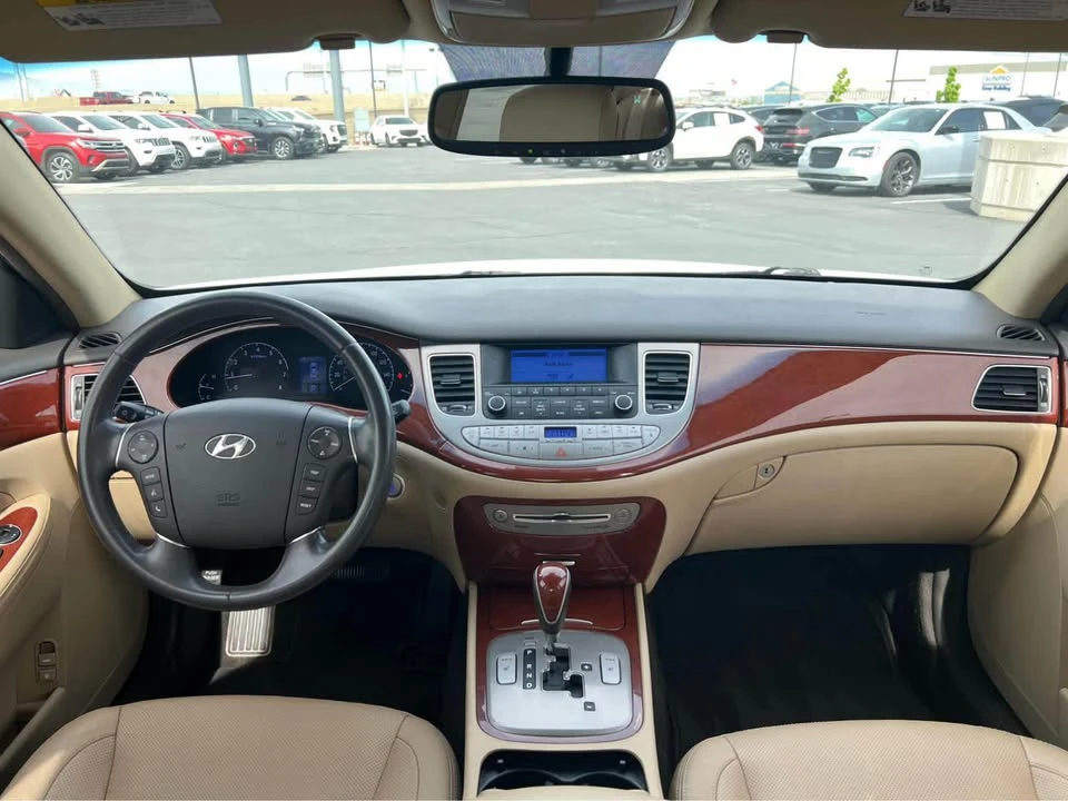 2013 Hyundai Genesis - Image 20 of 20