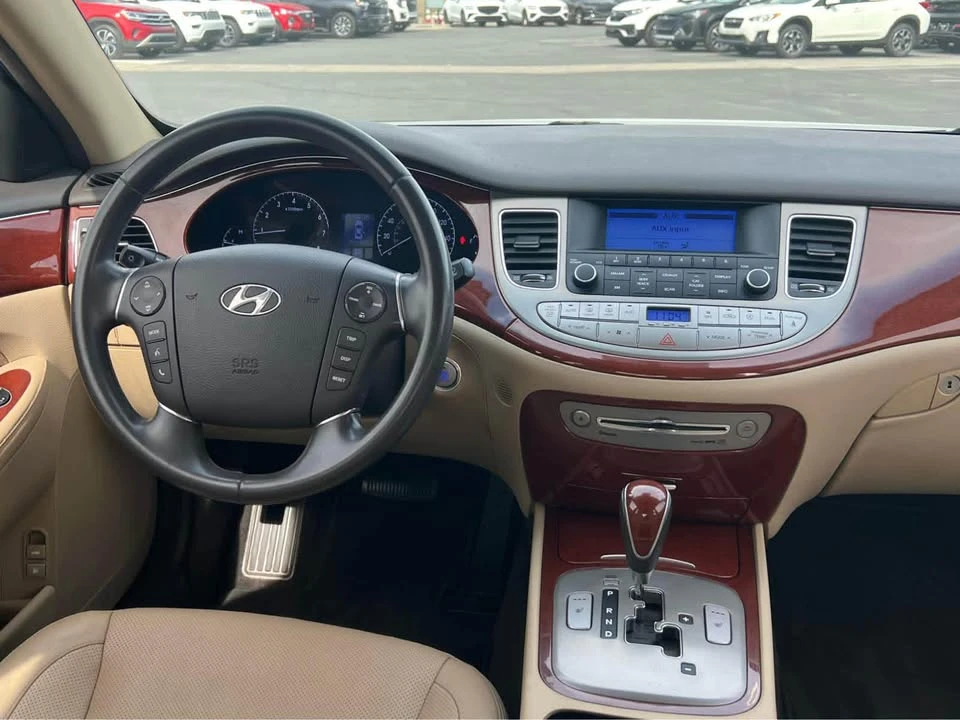 2013 Hyundai Genesis - Image 14 of 20