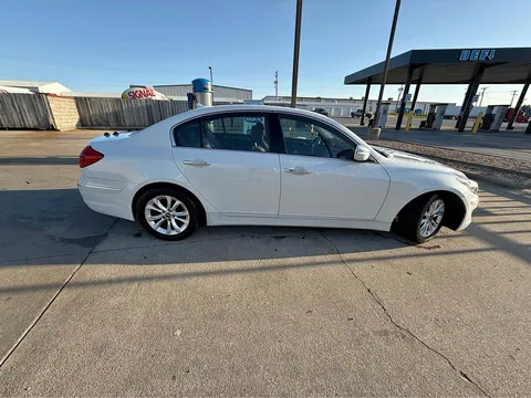 2013 Hyundai Genesis 3.8 Sedan