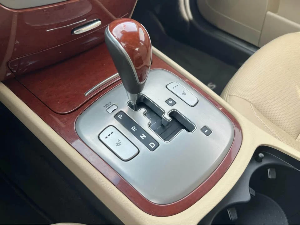 2013 Hyundai Genesis - Image 13 of 20