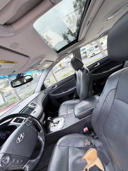 2013 Hyundai Genesis - Image 6 of 7