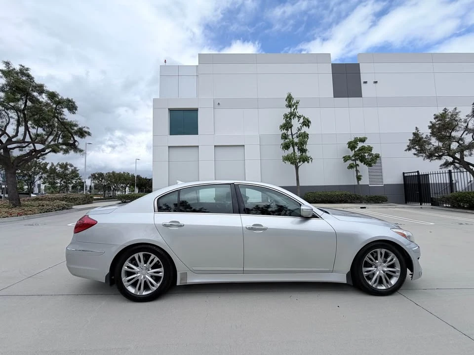 2013 Hyundai Genesis - Image 5 of 7