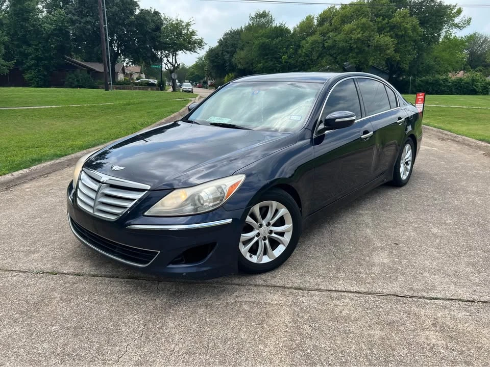 2013 Hyundai Genesis - Image 5 of 6