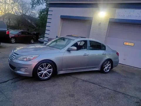 2013 Hyundai Genesis 3.8