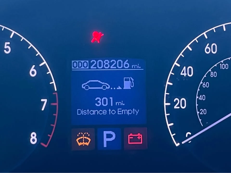 2013 Hyundai Genesis - Image 7 of 10