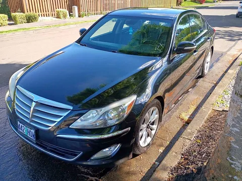 2013 Hyundai Genesis 3.8 Sedan