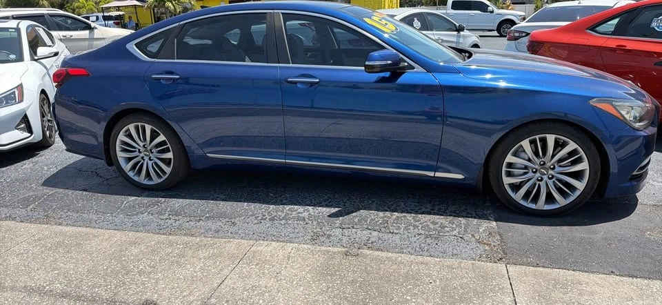 2013 Hyundai Genesis - Image 2 of 9