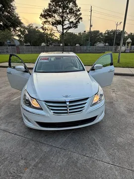 2013 Hyundai Genesis 3.8 Sedan