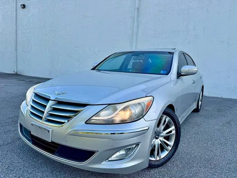 2013 Hyundai Genesis 3.8 Sedan