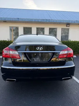 2013 Hyundai Genesis 3.8 Sedan