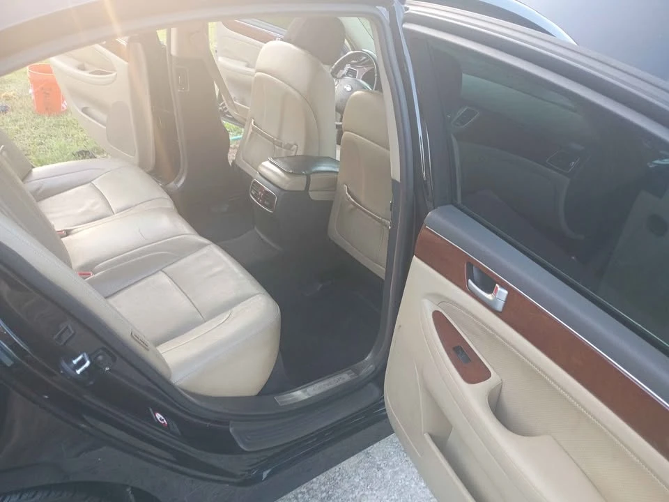 2013 Hyundai Genesis - Image 6 of 20