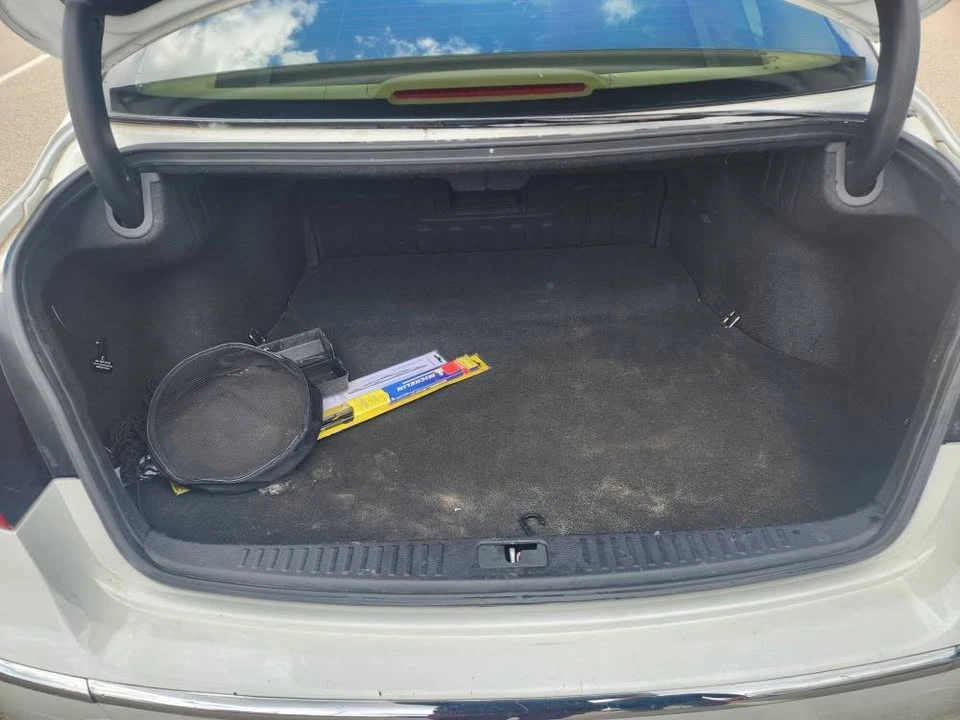 2013 Hyundai Genesis - Image 6 of 11