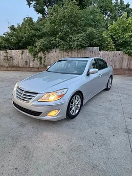 2013 Hyundai Genesis 3.8 Sedan