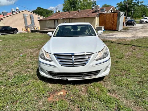 2013 Hyundai Genesis 3.8 Sedan