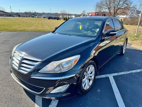 2013 Hyundai Genesis 3.8 Sedan