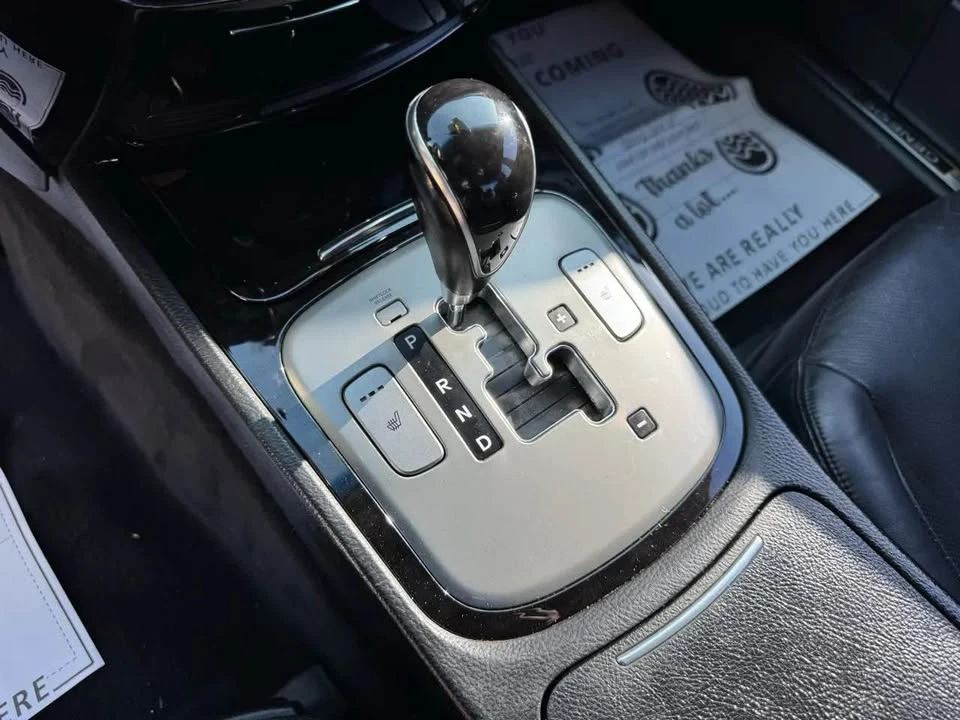2013 Hyundai Genesis - Image 17 of 20