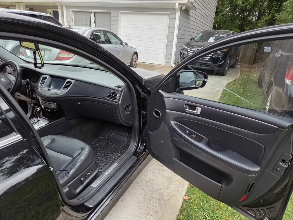 2013 Hyundai Genesis - Image 3 of 11