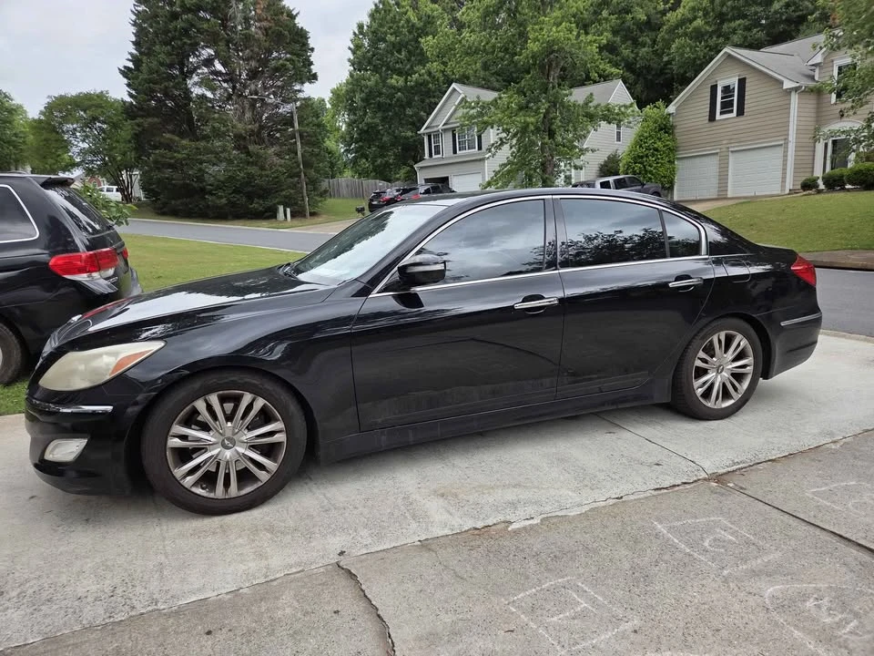2013 Hyundai Genesis - Image 11 of 11