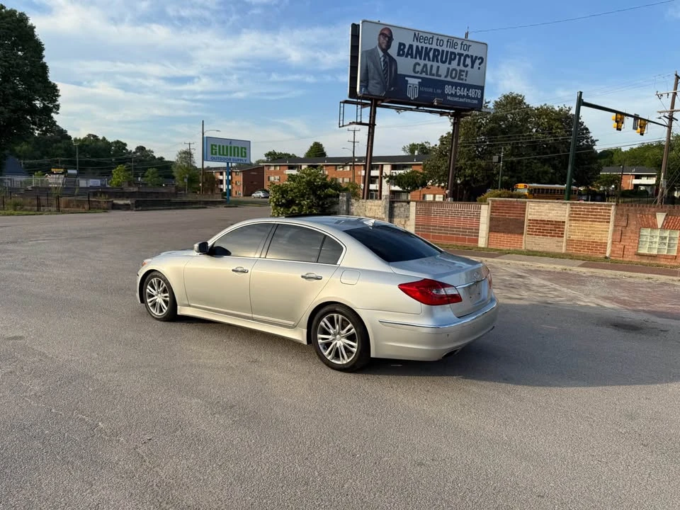 2013 Hyundai Genesis - Image 6 of 10