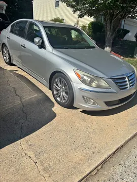 2013 Hyundai Genesis 3.8 Sedan
