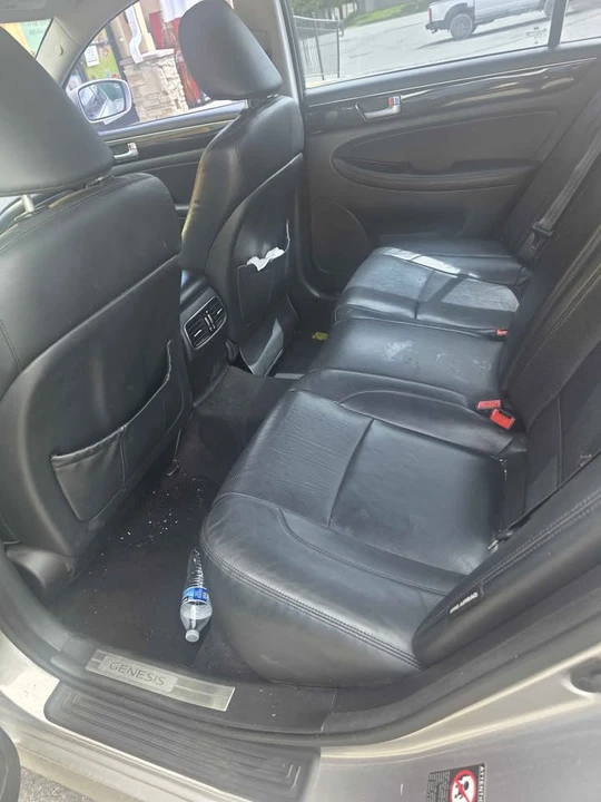 2013 Hyundai Genesis - Image 7 of 8