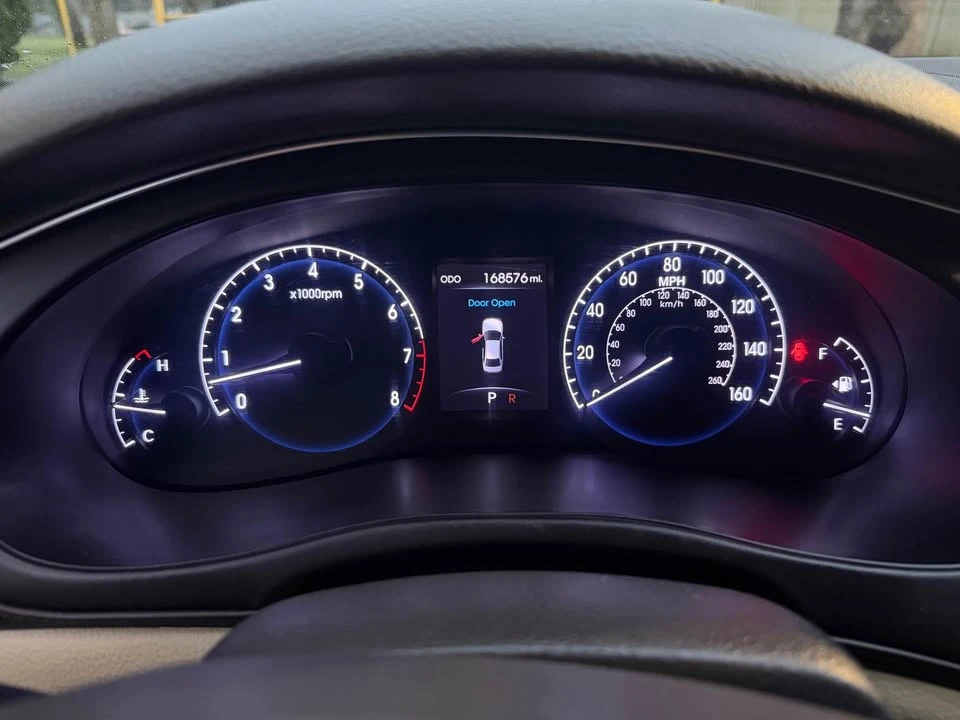 2013 Hyundai Genesis - Image 10 of 10