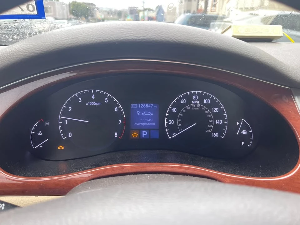 2013 Hyundai Genesis - Image 6 of 18