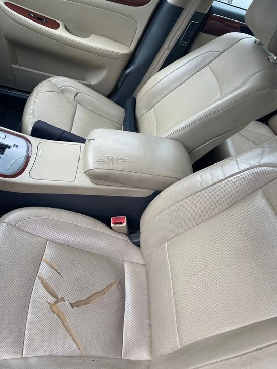 2013 Hyundai Genesis - Image 15 of 18