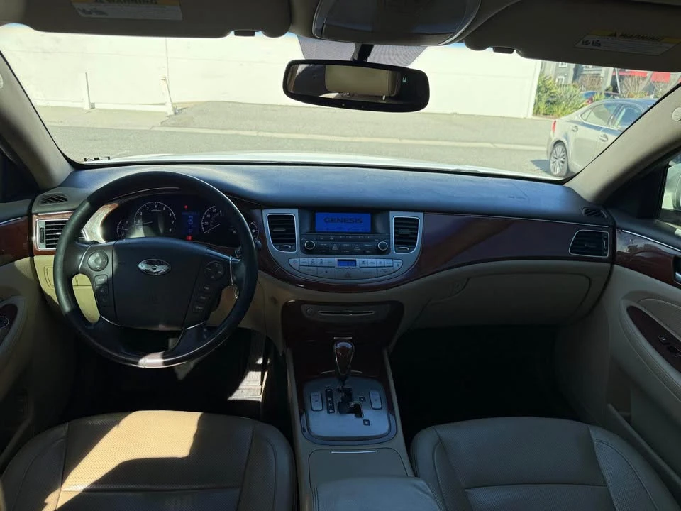 2013 Hyundai Genesis - Image 9 of 11