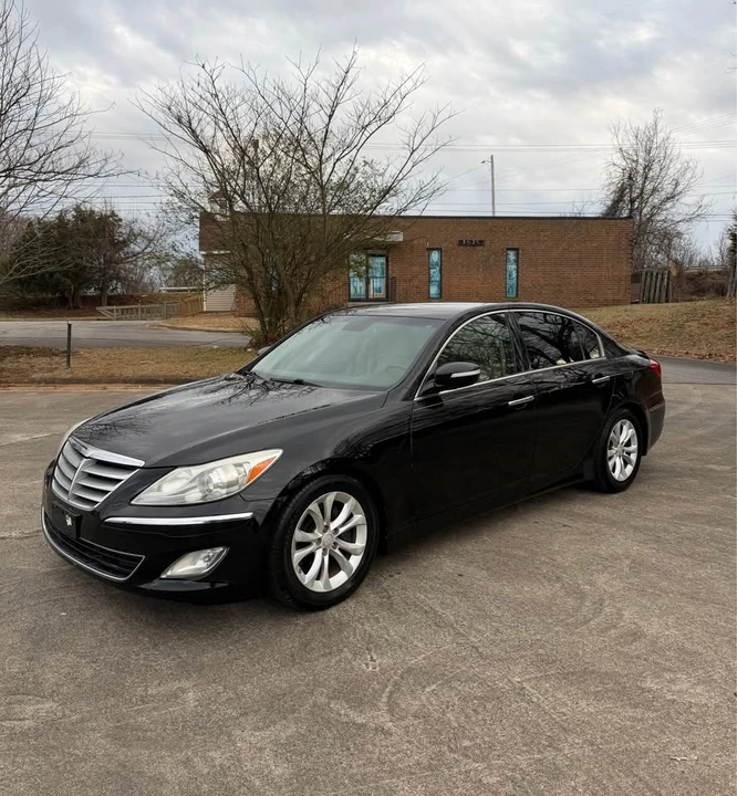 2013 Hyundai Genesis - Image 13 of 13