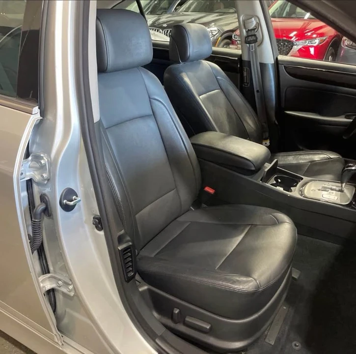 2013 Hyundai Genesis - Image 13 of 17