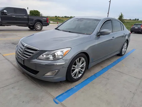 2013 Hyundai Genesis 3.8 Sedan