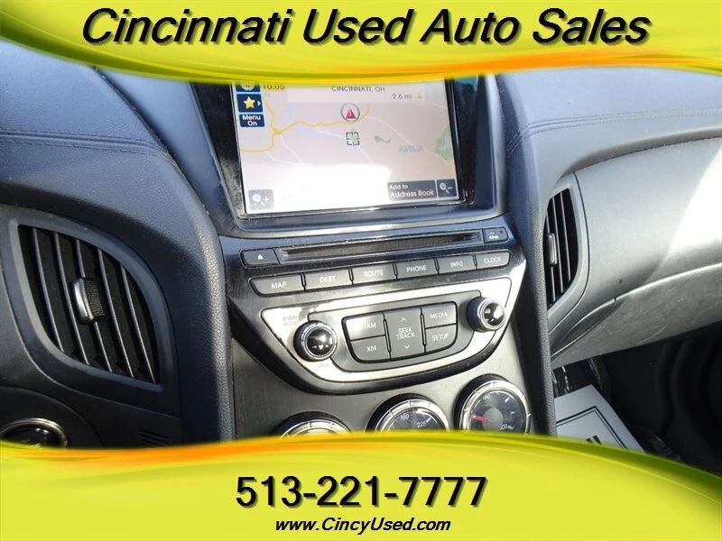 2013 Hyundai Genesis - Image 18 of 20