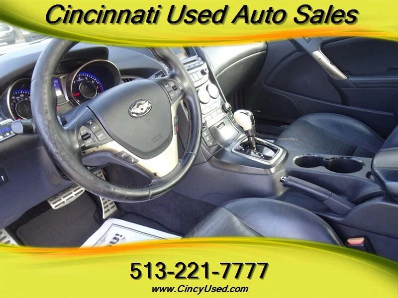 2013 Hyundai Genesis - Image 12 of 20