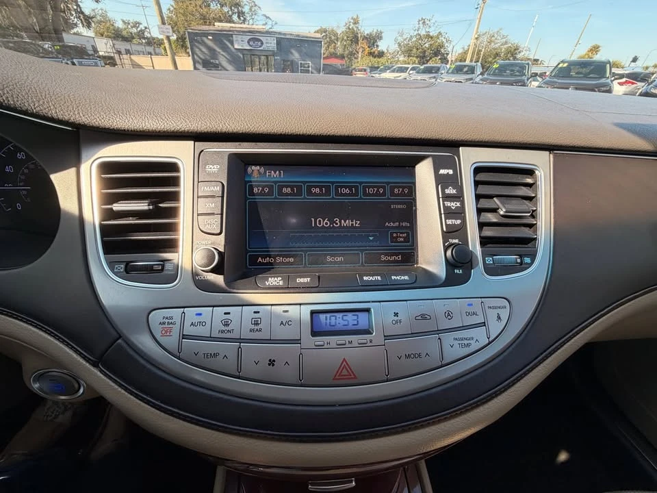 2013 Hyundai Genesis - Image 16 of 19