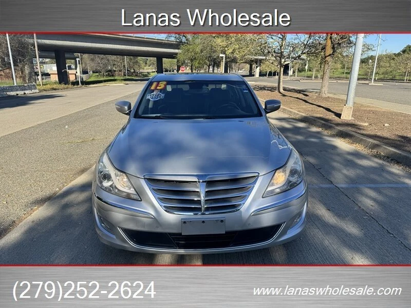 2013 Hyundai Genesis - Image 2 of 20