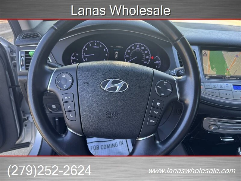 2013 Hyundai Genesis - Image 18 of 20