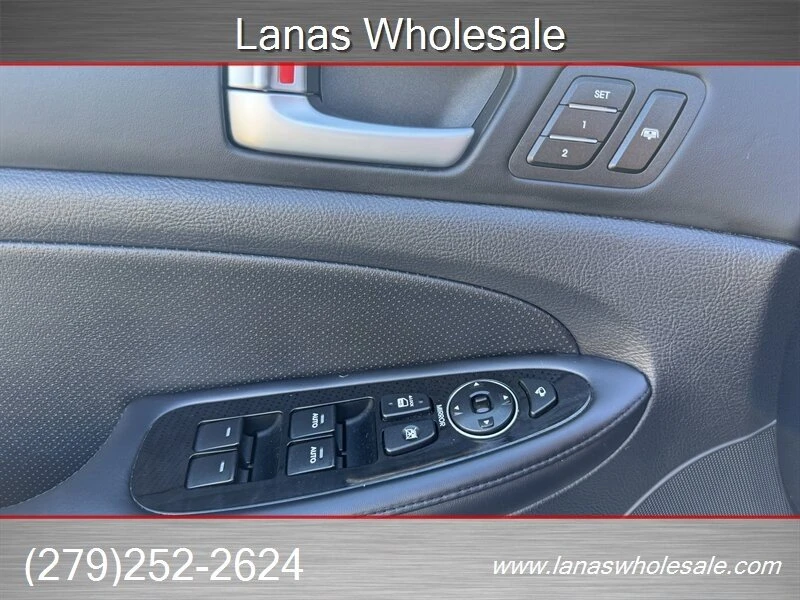2013 Hyundai Genesis - Image 20 of 20