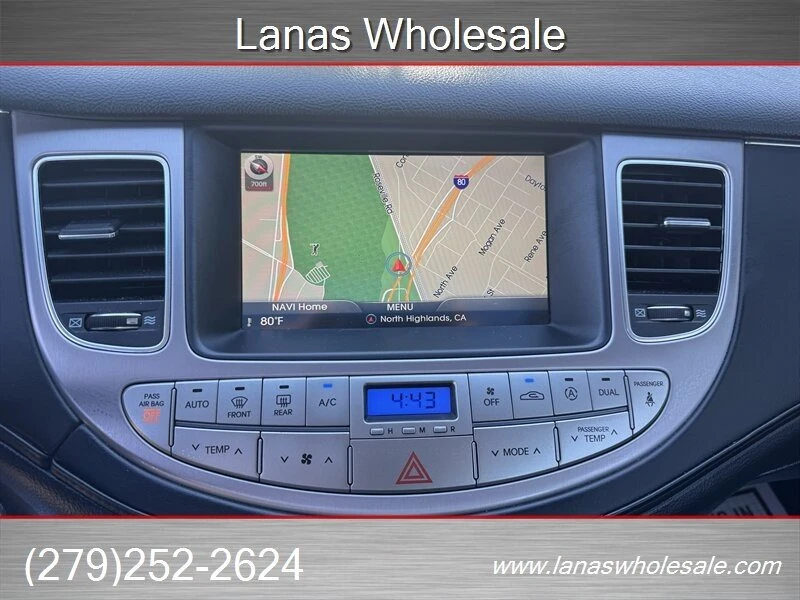 2013 Hyundai Genesis - Image 14 of 20