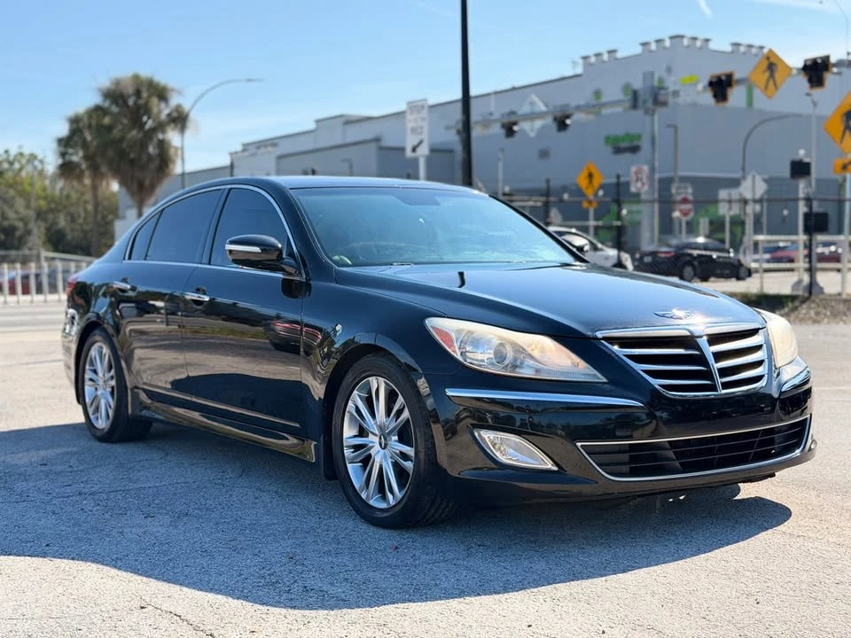 2013 Hyundai Genesis - Image 7 of 20