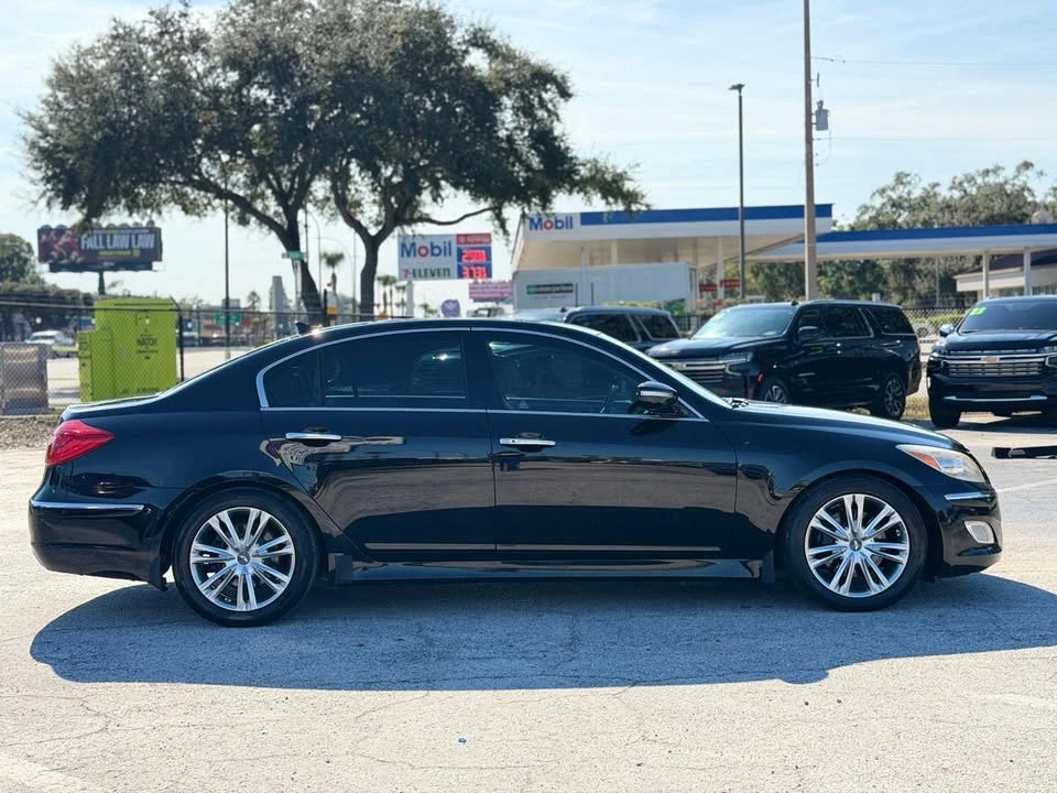 2013 Hyundai Genesis - Image 6 of 20