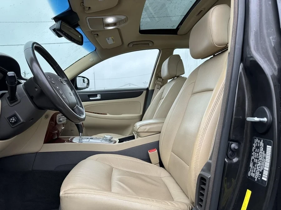 2013 Hyundai Genesis - Image 10 of 10