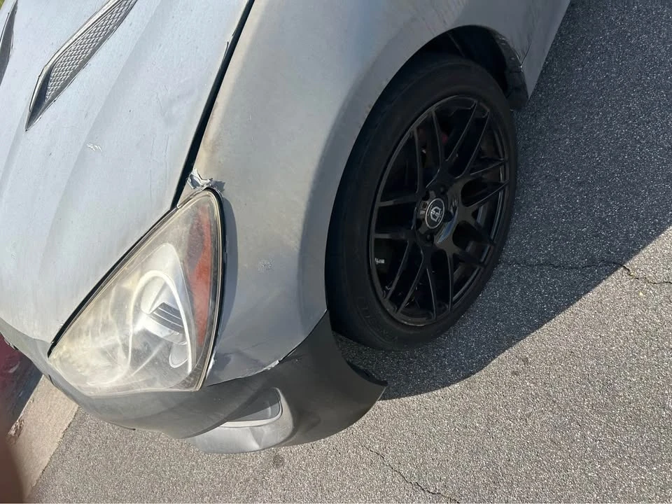 2013 Hyundai Genesis - Image 5 of 5