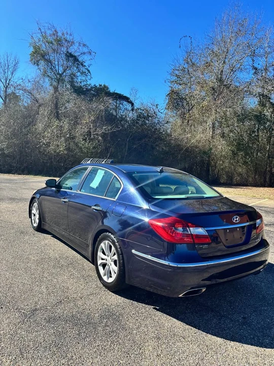 2013 Hyundai Genesis - Image 4 of 6