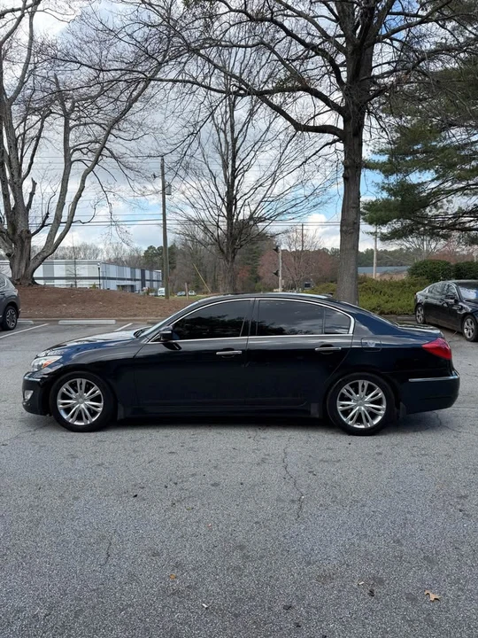 2013 Hyundai Genesis - Image 3 of 19