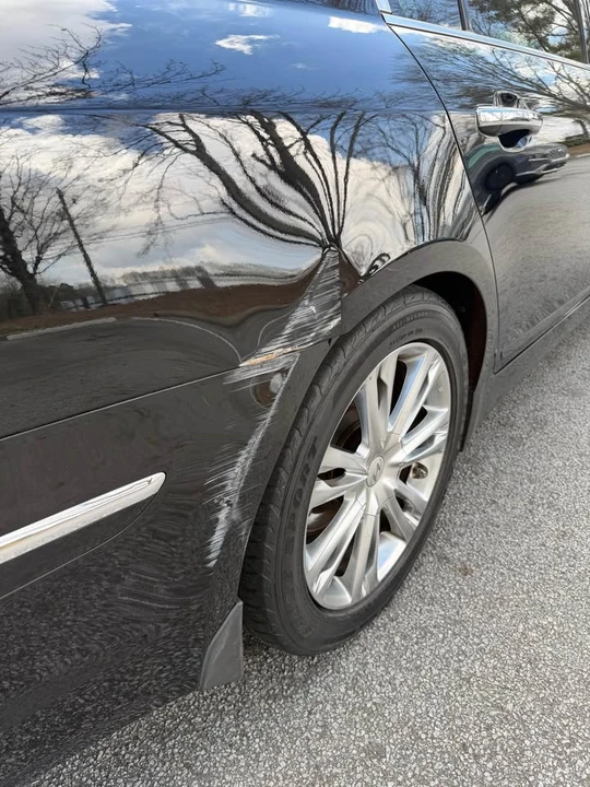 2013 Hyundai Genesis - Image 10 of 19