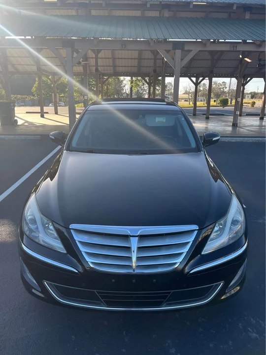 2013 Hyundai Genesis - Image 3 of 19